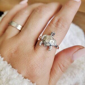 Sterling Silver Mother of Pearl Sea Turtle Ring, Gift for Women, 925 Silver Ring